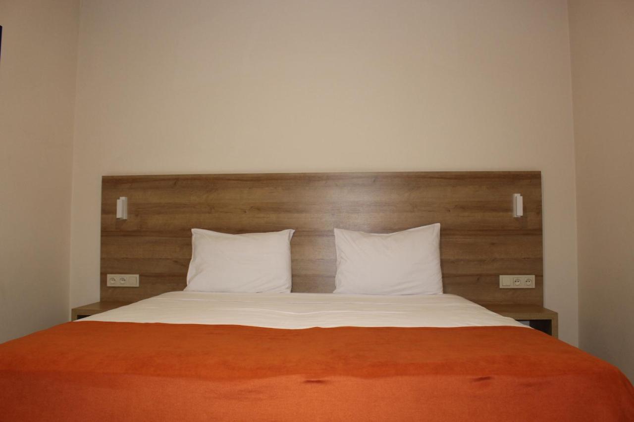 Boutique Hotel 32 Batumi Esterno foto
