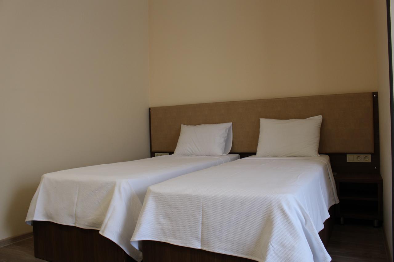 Boutique Hotel 32 Batumi Esterno foto