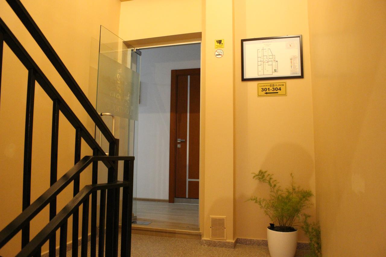 Boutique Hotel 32 Batumi Esterno foto