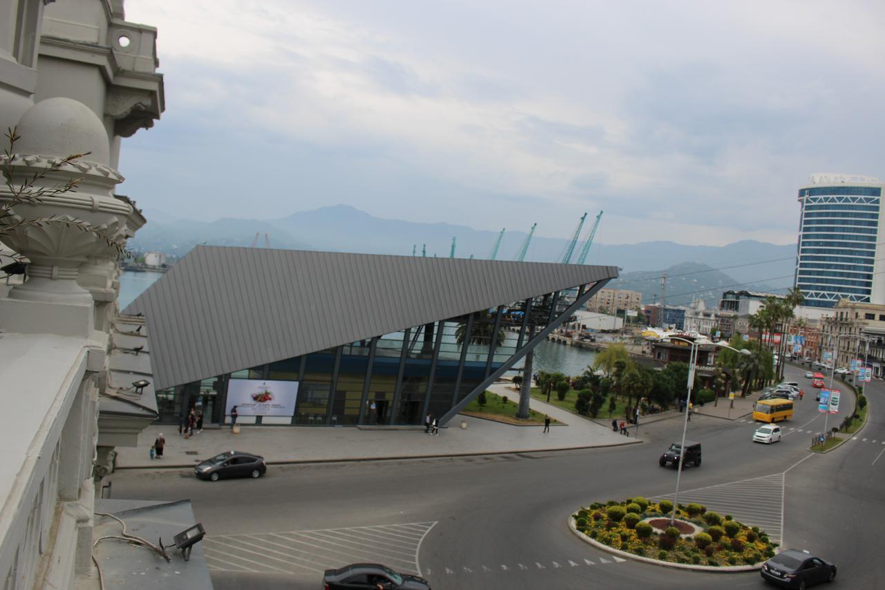 Boutique Hotel 32 Batumi Esterno foto